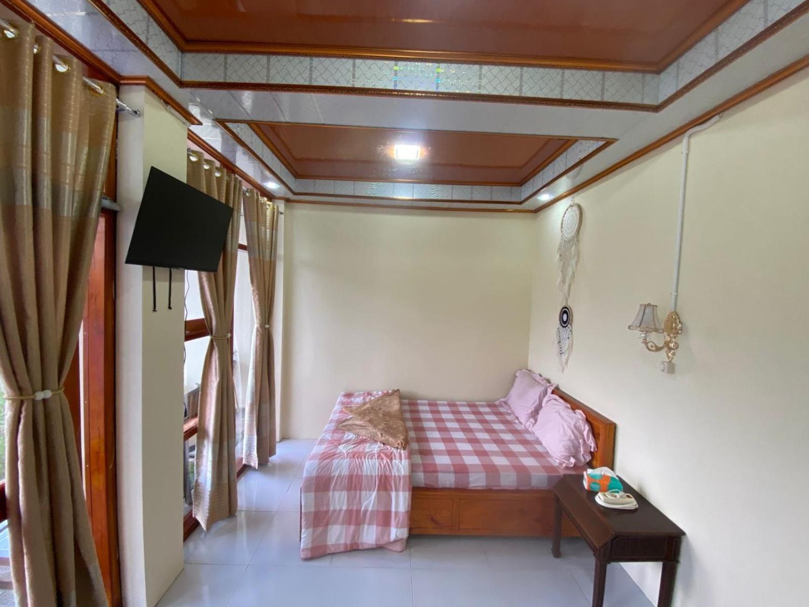 Wisma tamu Agriya Lubis 2 *